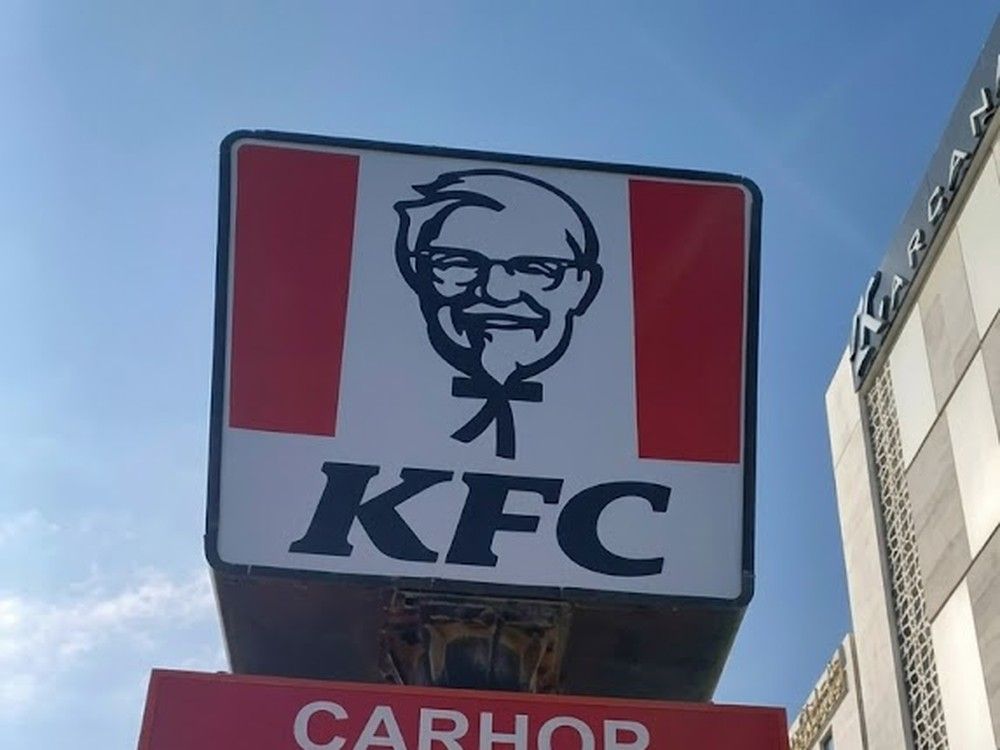 KFC Unipole Signage
